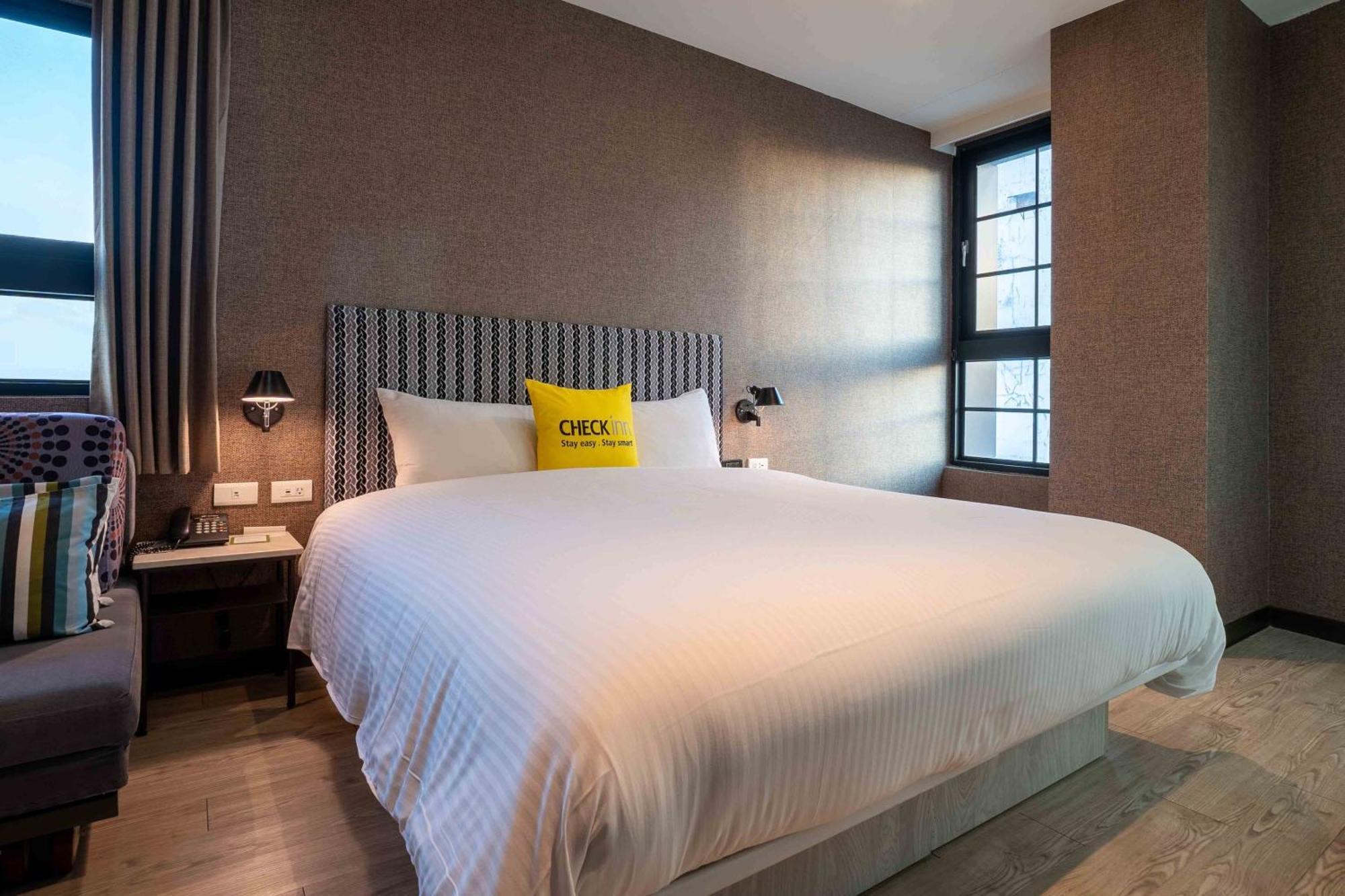 Check Inn Taichung Ziyou Экстерьер фото