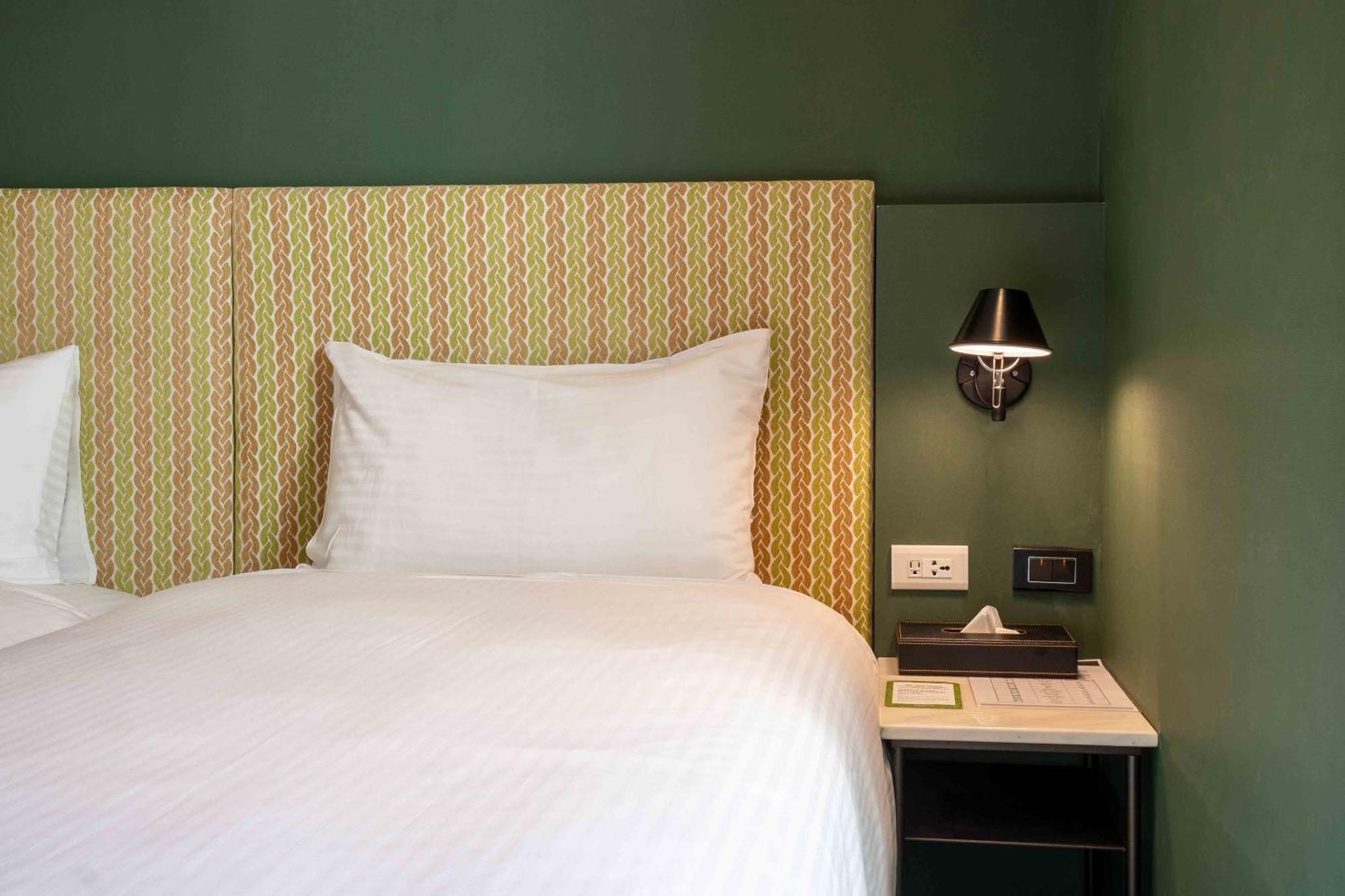 Check Inn Taichung Ziyou Экстерьер фото