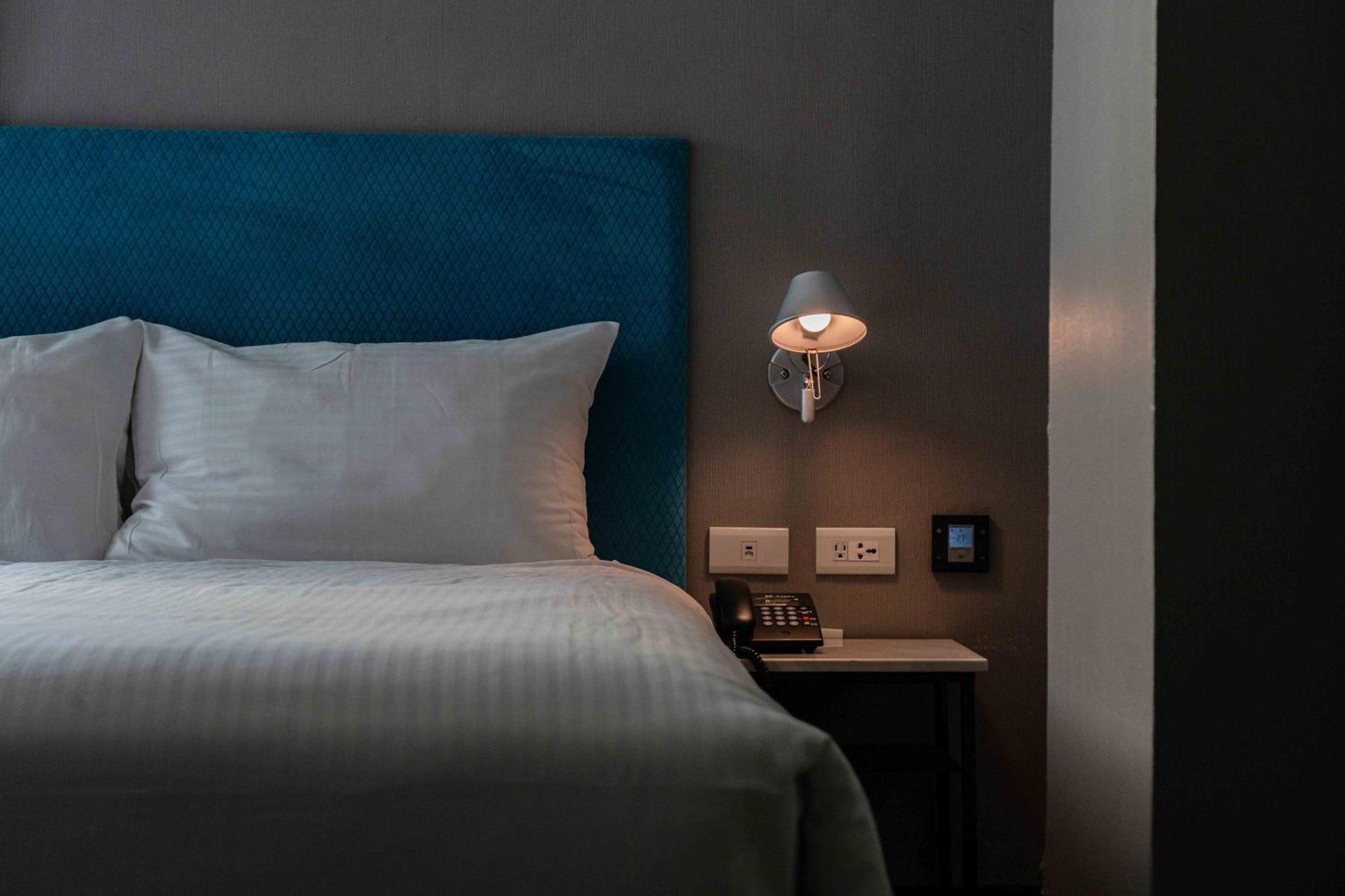 Check Inn Taichung Ziyou Экстерьер фото