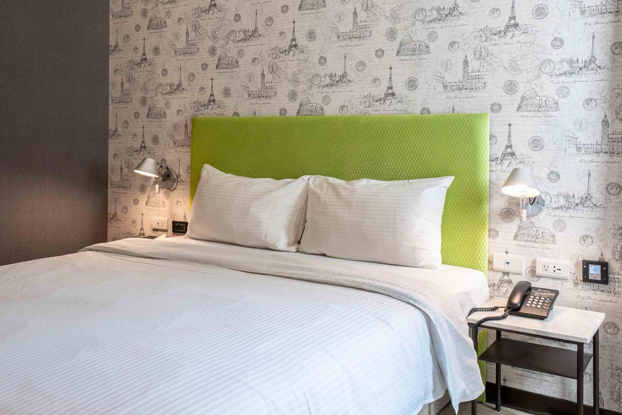 Check Inn Taichung Ziyou Экстерьер фото